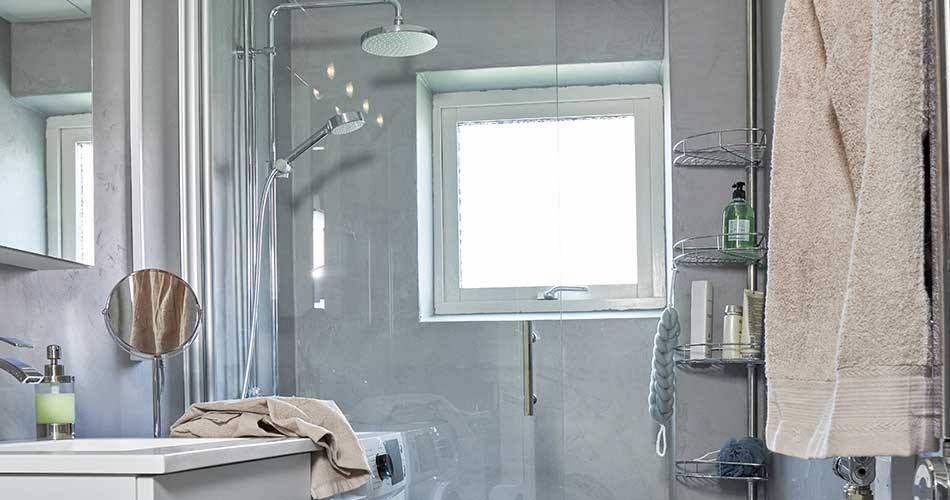 bathroom ventilation preventing mold coastal home Florida